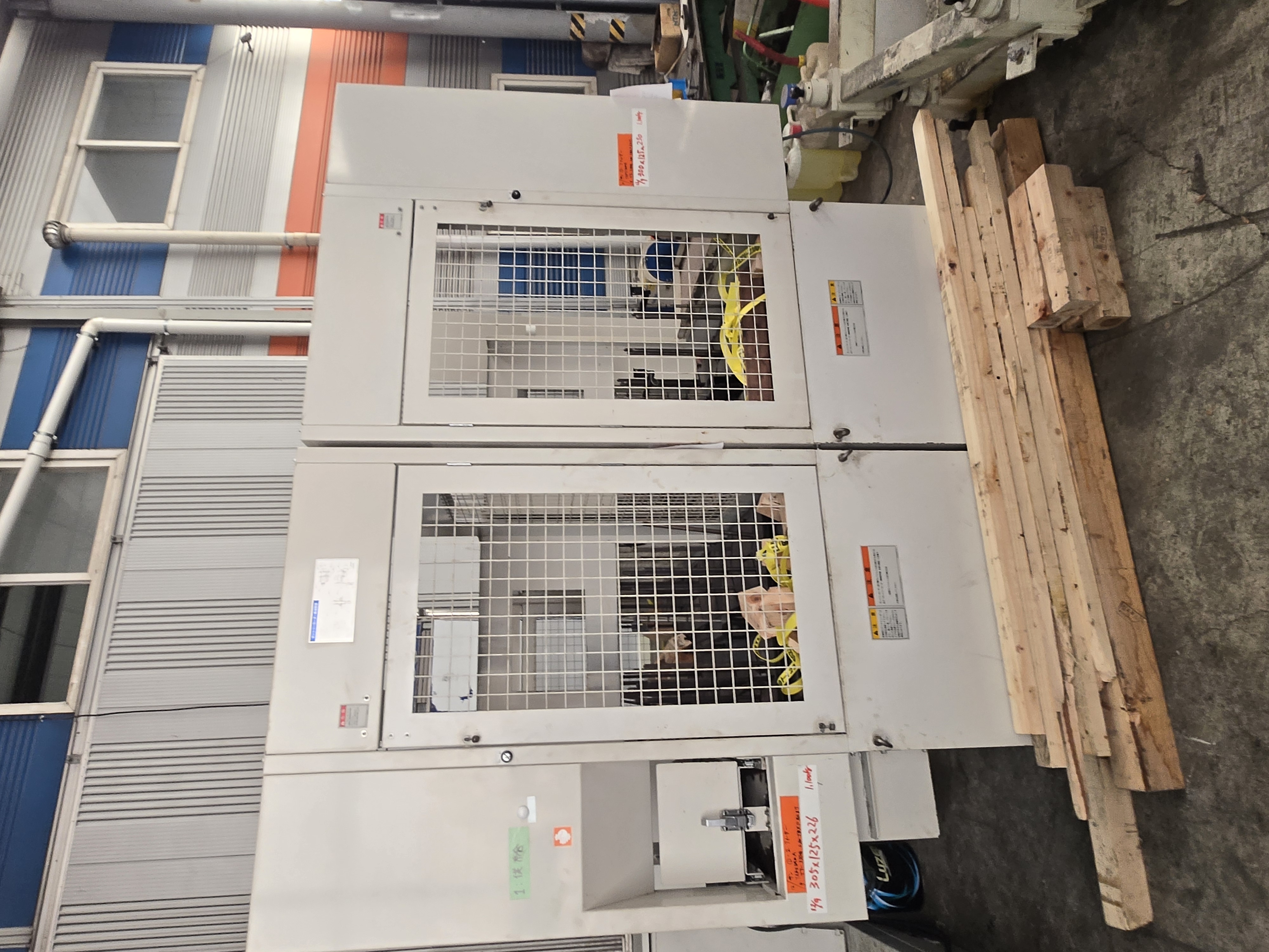 타키사와 2스핀들 CNC선반 겐트리로더 장착