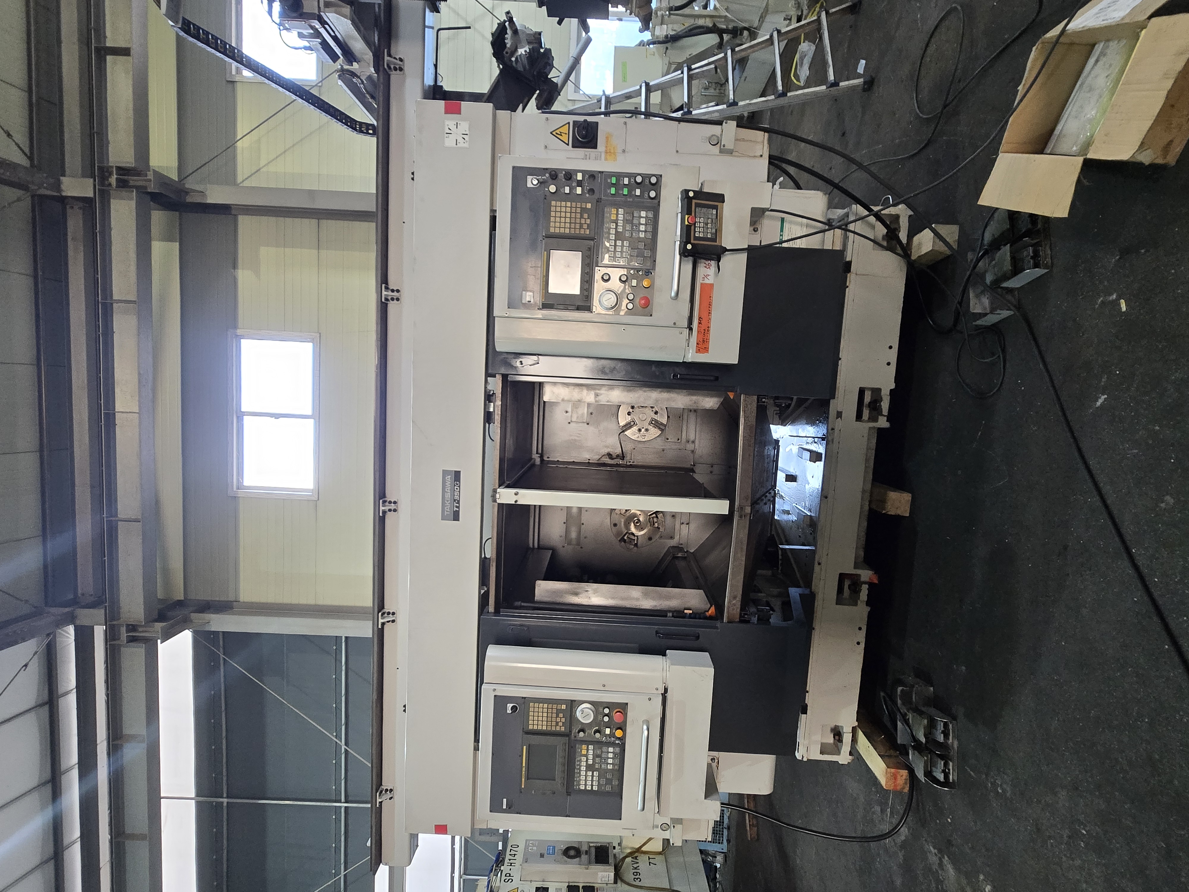 타키사와 2스핀들 CNC선반 겐트리로더 장착